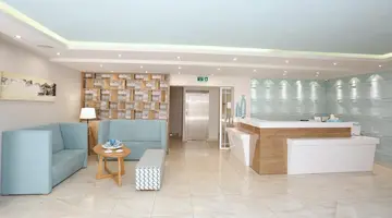 Tropical Hotel