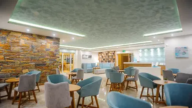 TROPICAL HOTEL