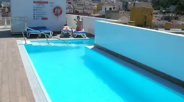 Tropical Hotel