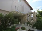 Tropical Hotel