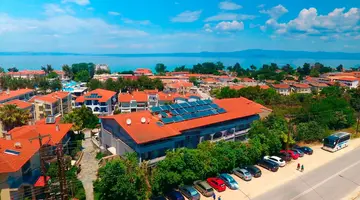 Tropical Hotel