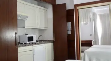 Tropical Hotel