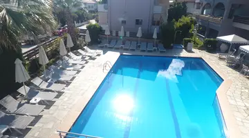 TROPICAL HOTEL