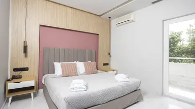 TROPICAL HOTEL