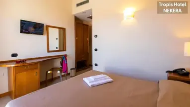 TROPIS HOTEL