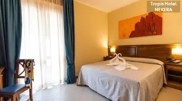 TROPIS HOTEL