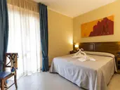 TROPIS HOTEL