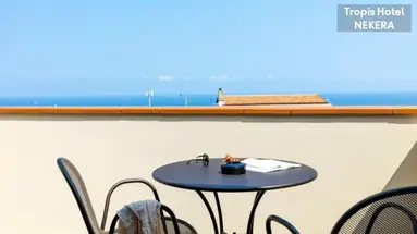 TROPIS HOTEL