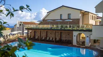 TROPIS HOTEL