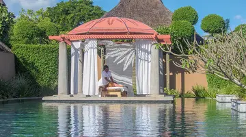 TROU AUX BICHES BEACHCOMBER GOLF RESORT & SPA