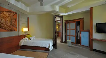 TROU AUX BICHES BEACHCOMBER GOLF RESORT & SPA