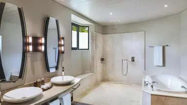 TROU AUX BICHES BEACHCOMBER GOLF RESORT & SPA