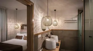 TROULIS APART HOTEL