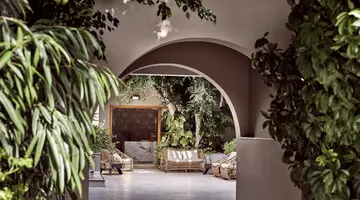 TROULIS APART HOTEL