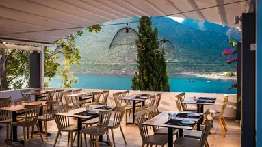 TROULIS APART HOTEL