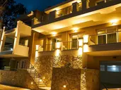 TROULIS APART HOTEL
