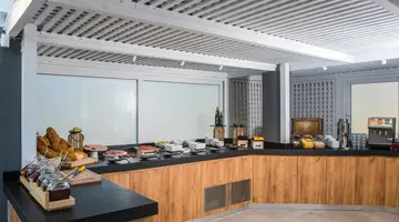 TROULIS APART HOTEL