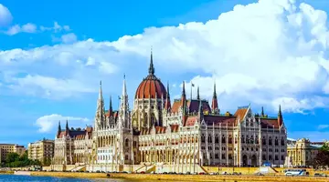 TRZY STOLICE, PERŁY DUNAJU