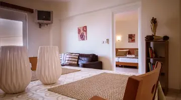 Tsambikos Apartments