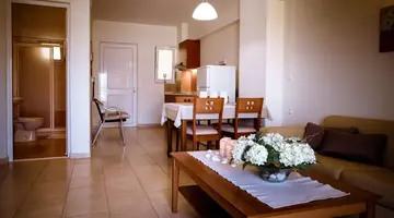 Tsambikos Apartments