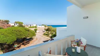 Tselios Apartments & Studios