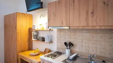 Tselios Apartments & Studios