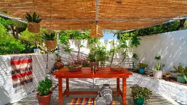 Tselios Apartments & Studios