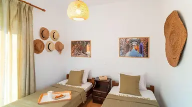 Tselios Apartments & Studios