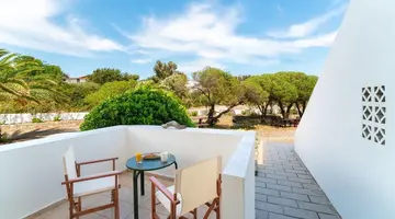Tselios Apartments & Studios