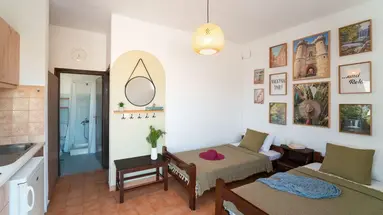Tselios Apartments & Studios