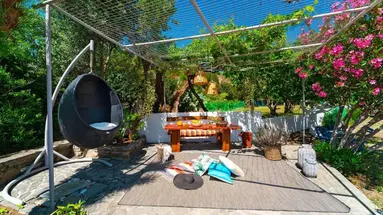 Tselios Apartments & Studios