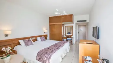 Tsokkos Beach Hotel