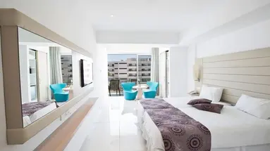 Tsokkos Beach Hotel