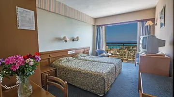 Tsokkos Beach Hotel