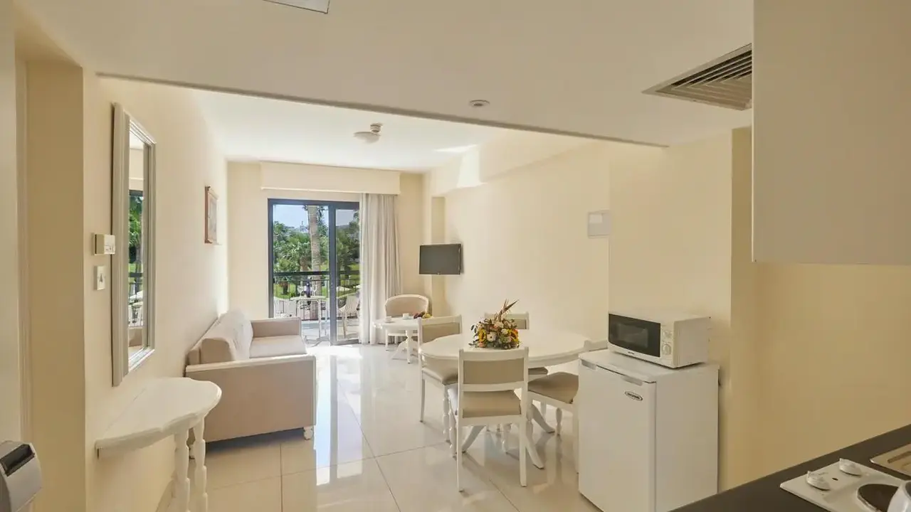 Tsokkos Gardens Apartments