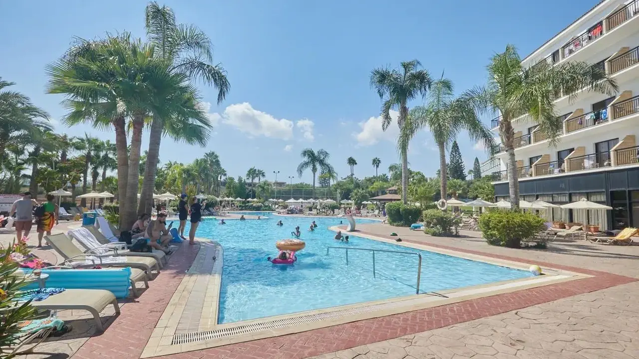 Tsokkos Gardens Apartments