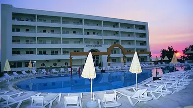 TUNTAS FAMILY SUITES KUSADASI HOTEL