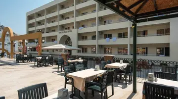 Tuntas Family Suites Kusadasi