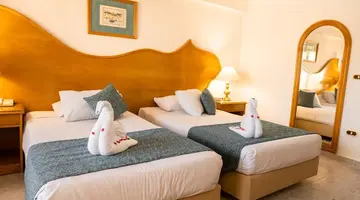 Turquoise Beach Hotel