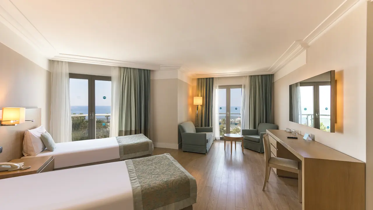 TURQUOISE HOTEL