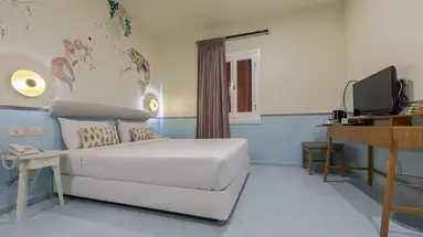 TURTLES INN