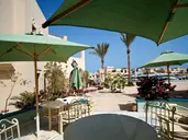 TURTLES INN