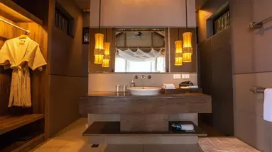 Twin Lotus Resort & Spa