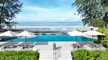 Twin Lotus Resort & Spa