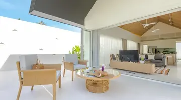 Twin Lotus Resort & Spa