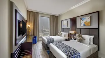 Two Seasons Hotel & Apartments