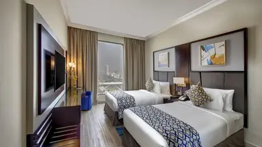 Two Seasons Hotel & Apartments