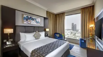 Two Seasons Hotel & Apartments