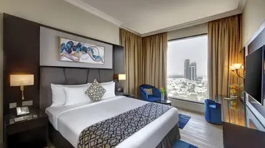 Two Seasons Hotel & Apartments