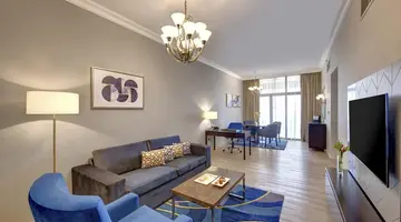 Two Seasons Hotel & Apartments
